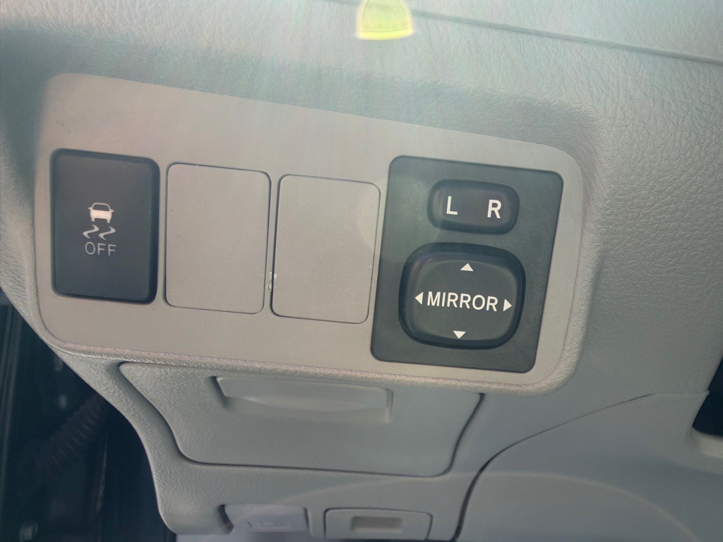 2013 Toyota Corolla Image 18