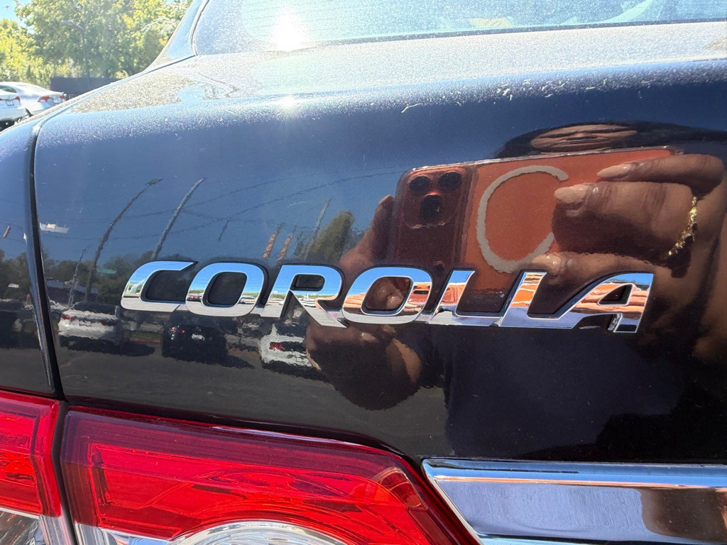 2013 Toyota Corolla Image 23