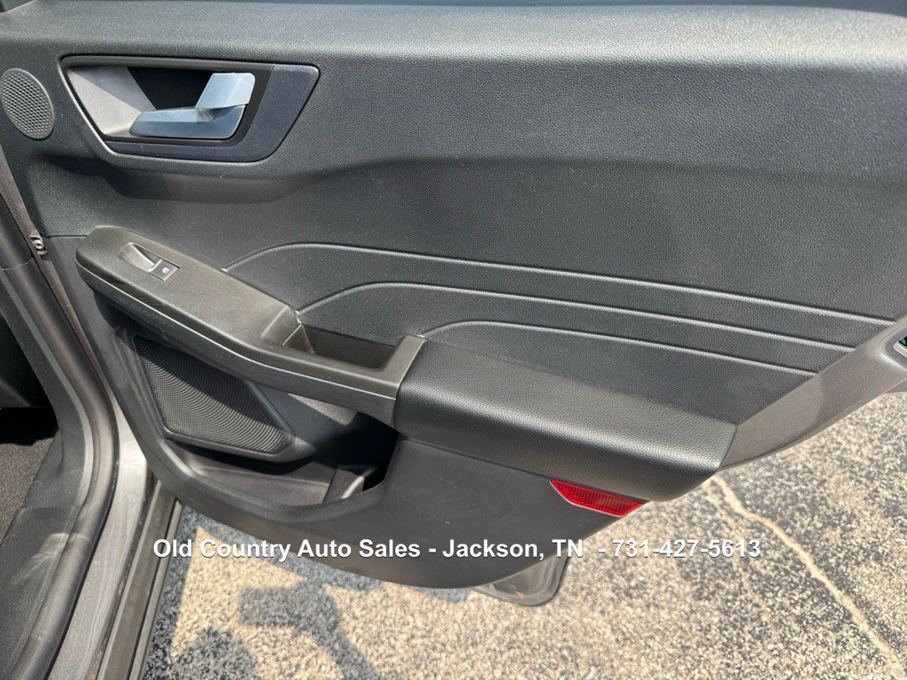 2022 Ford Escape Image 10