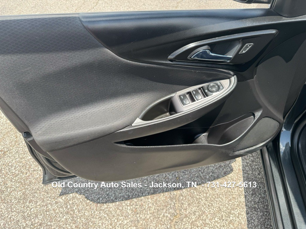2018 Chevrolet Malibu Image 16