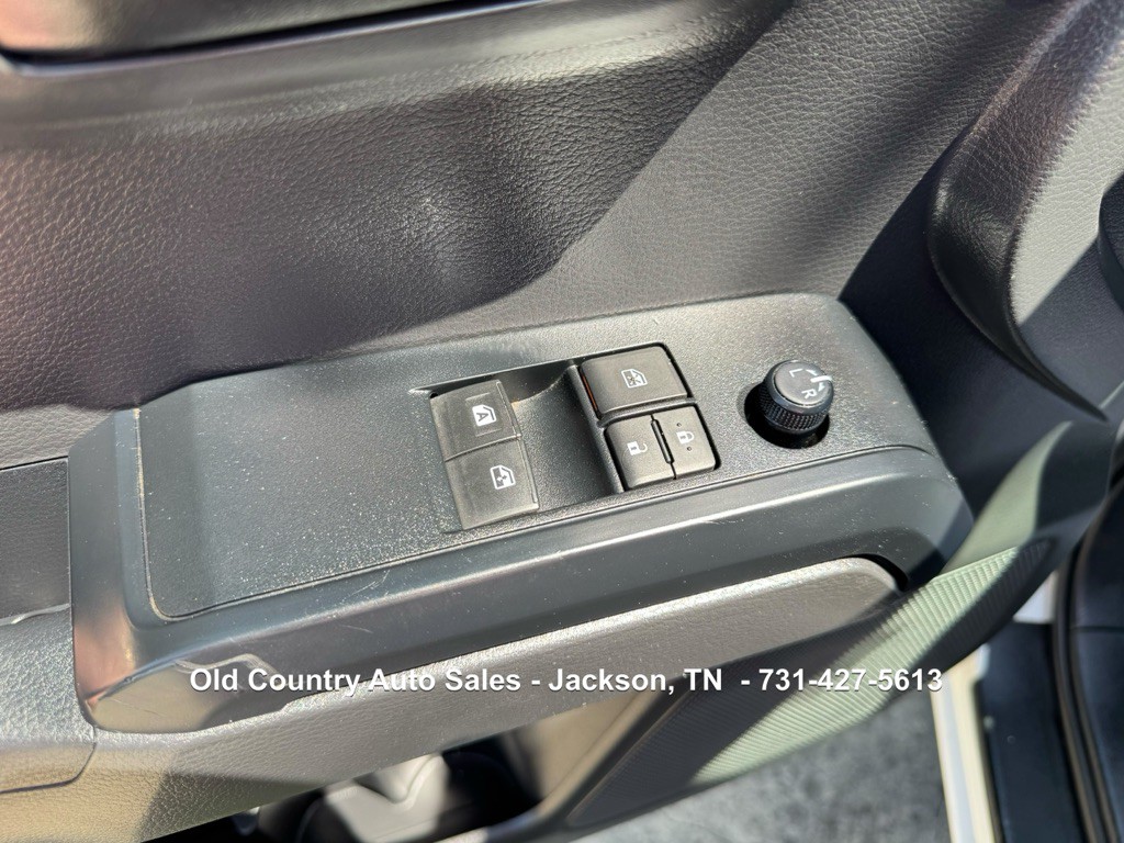 2020 Toyota Tacoma Image 25