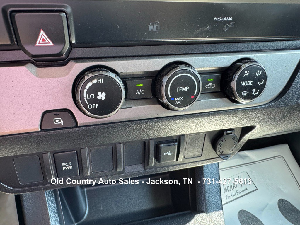 2020 Toyota Tacoma Image 38