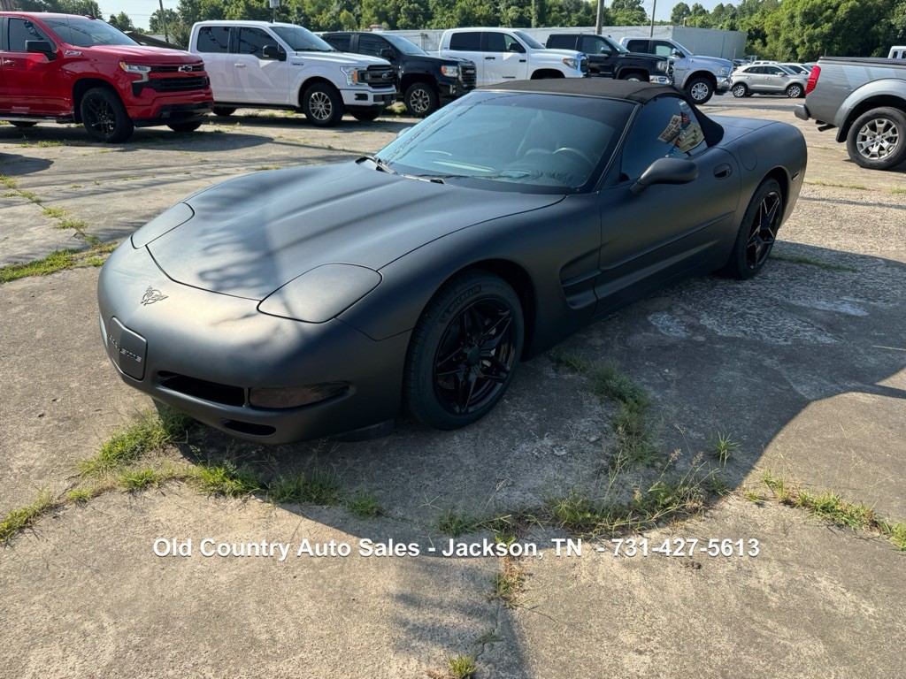 2003 Chevrolet Corvette Image 2