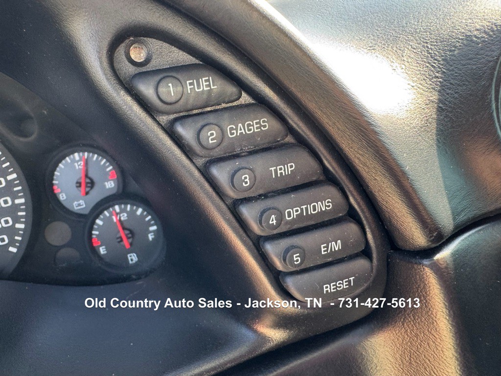2003 Chevrolet Corvette Image 18