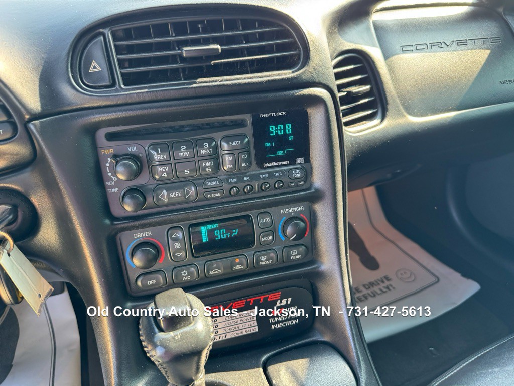 2003 Chevrolet Corvette Image 19
