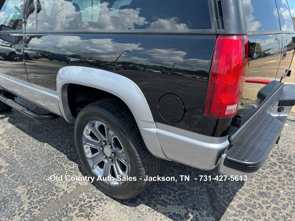 1997 Chevrolet Tahoe Image 21
