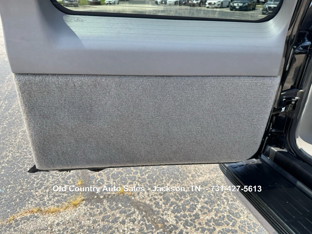 1997 Chevrolet Tahoe Image 28