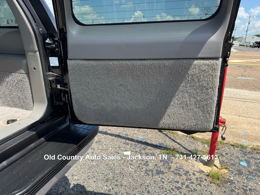 1997 Chevrolet Tahoe Image 29