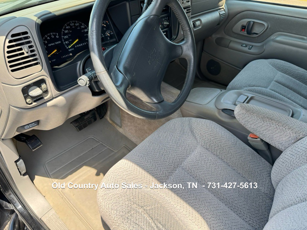 1997 Chevrolet Tahoe Image 37