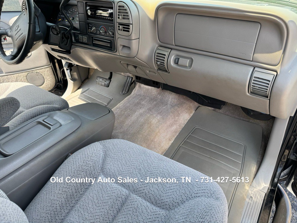 1997 Chevrolet Tahoe Image 41