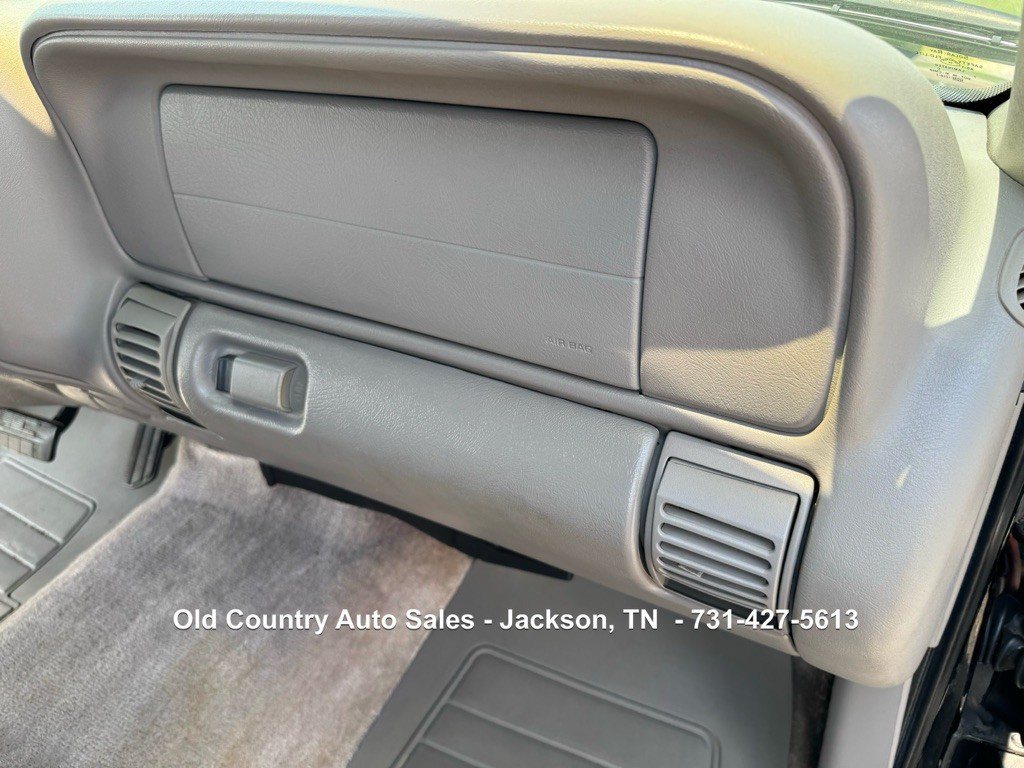 1997 Chevrolet Tahoe Image 42
