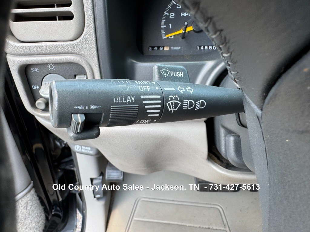 1997 Chevrolet Tahoe Image 47