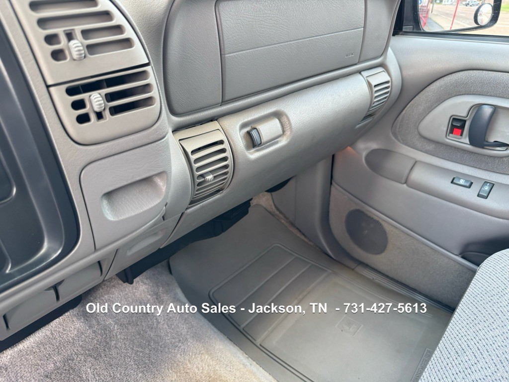 1997 Chevrolet Tahoe Image 51