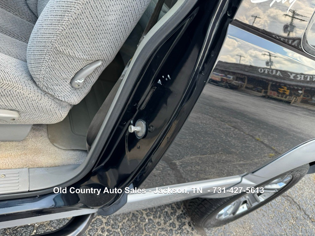 1997 Chevrolet Tahoe Image 55