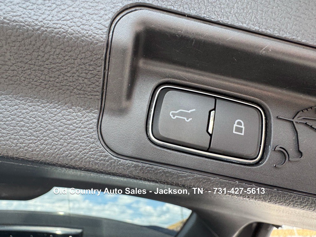 2020 Ford Explorer Image 15