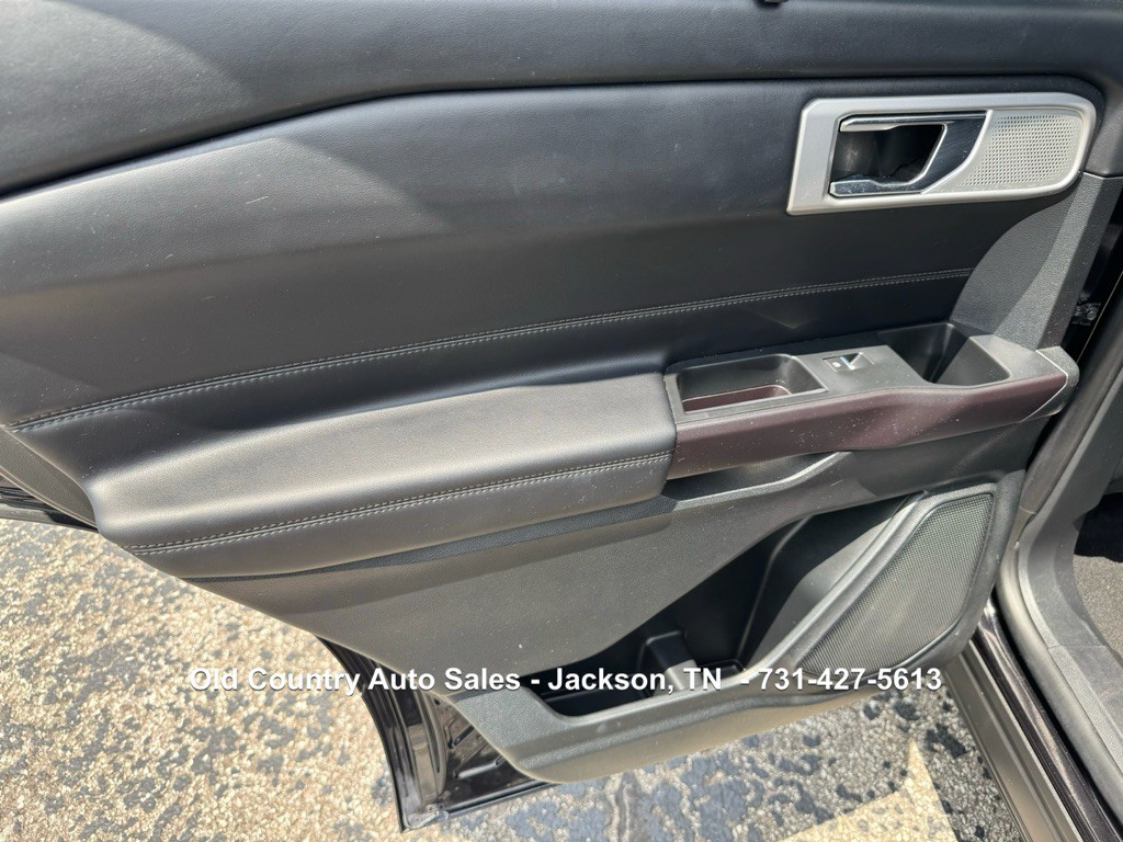 2020 Ford Explorer Image 30