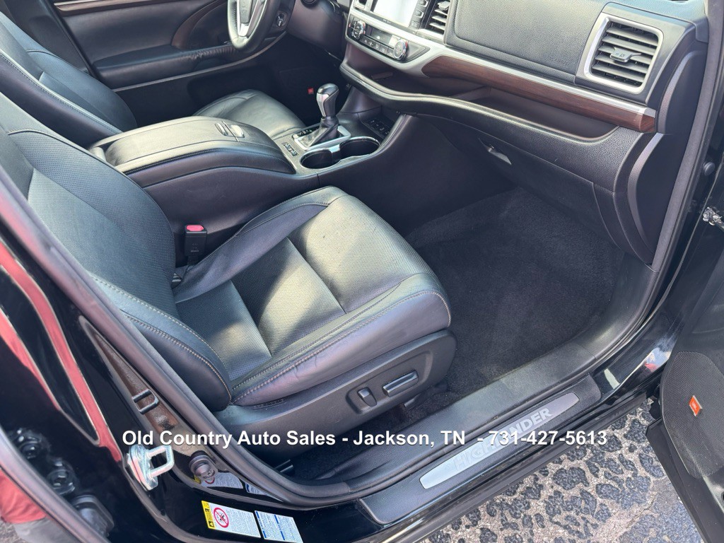 2015 Toyota Highlander Image 23