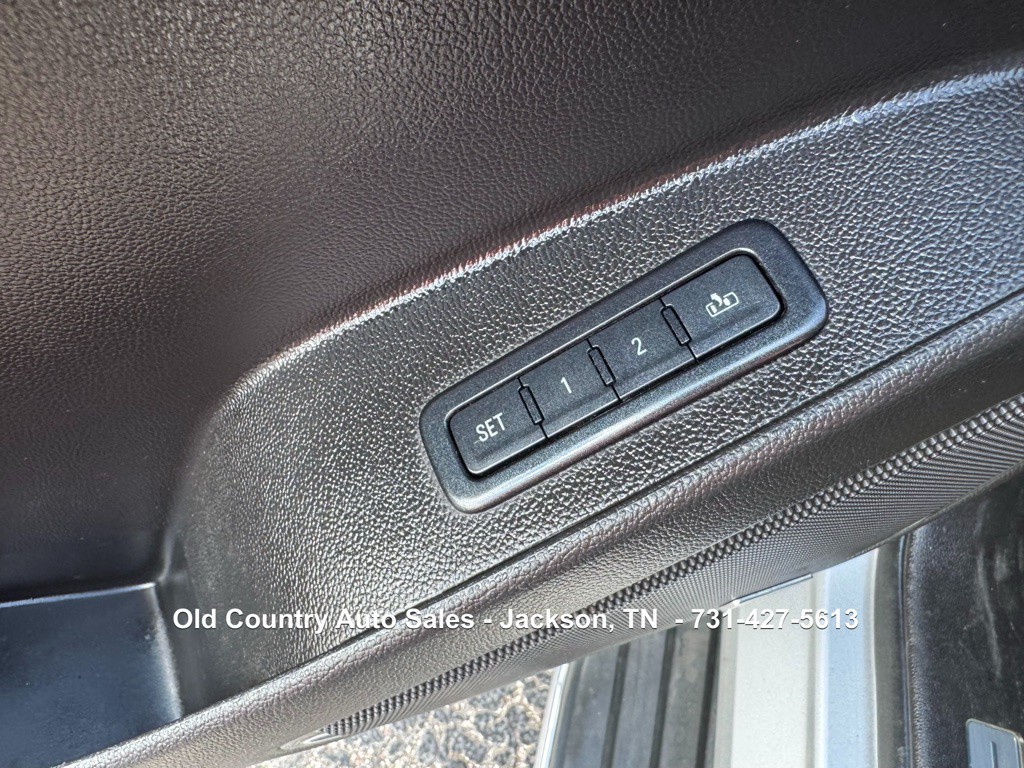 2015 Chevrolet Tahoe Image 33