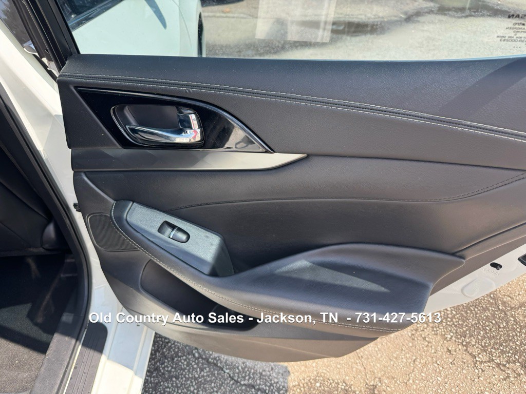 2020 Nissan Maxima Image 13