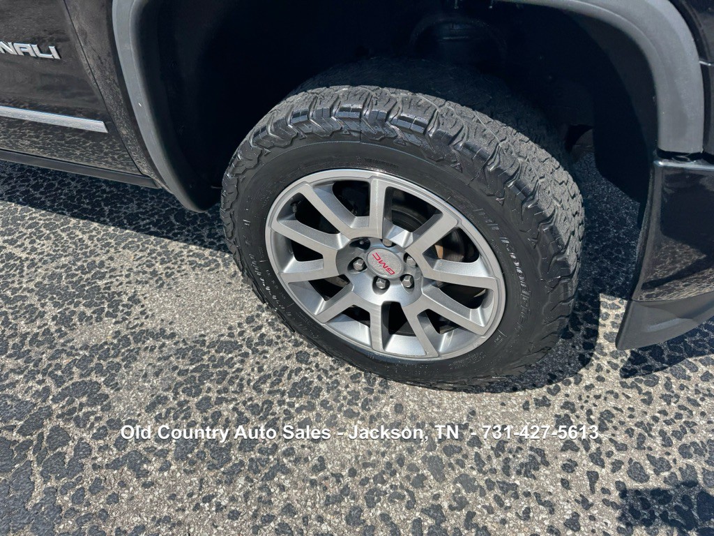 2015 GMC Sierra Image 16