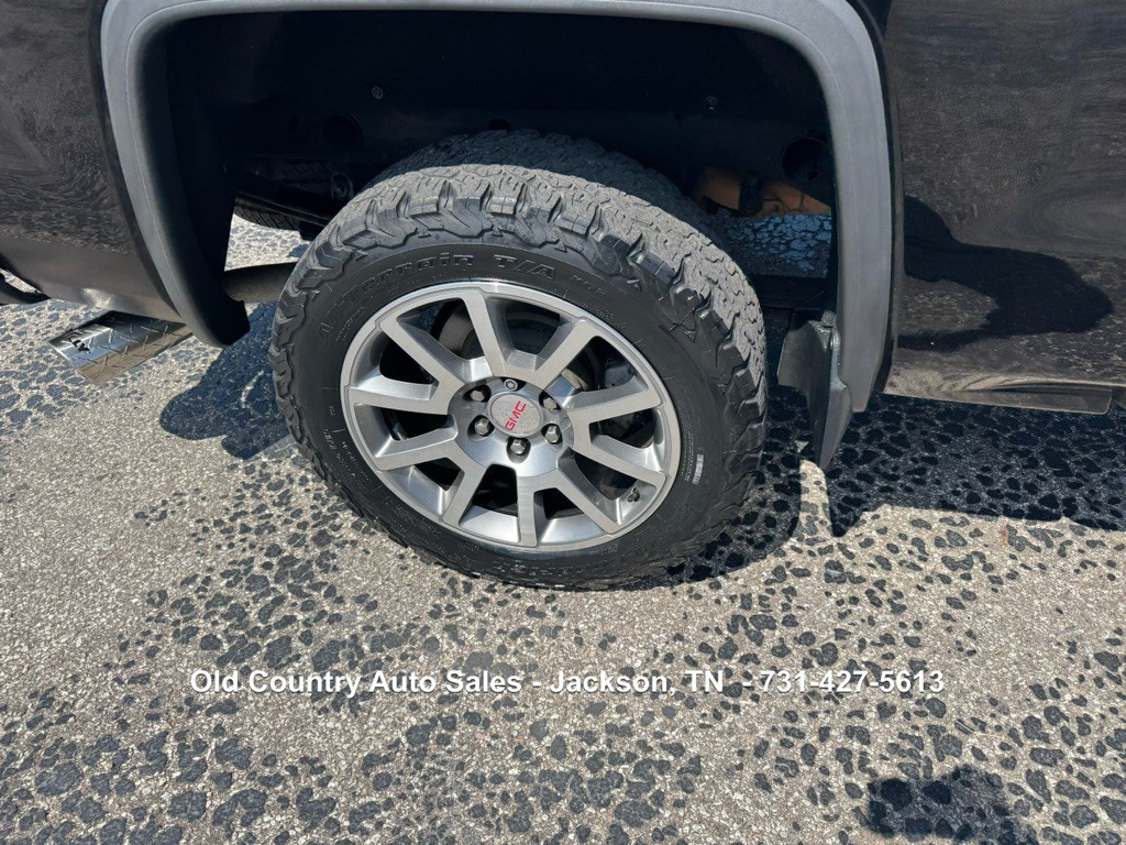 2015 GMC Sierra Image 17