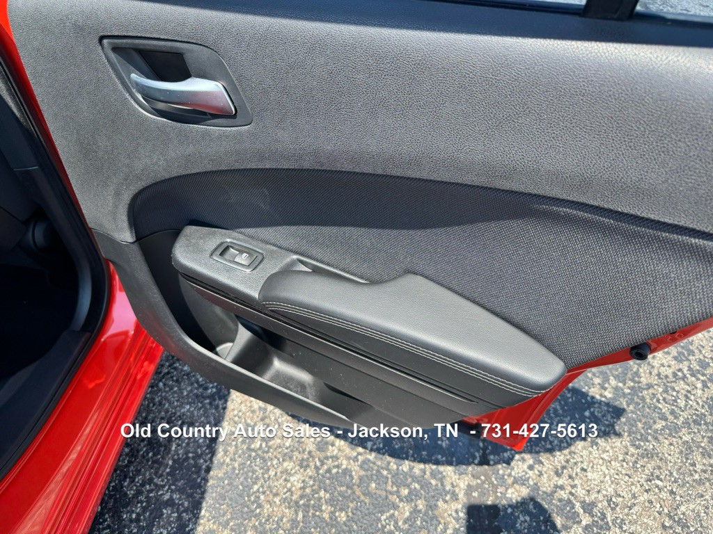 2017 Dodge Charger Image 17