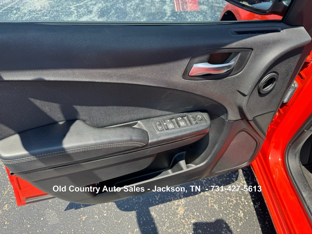 2017 Dodge Charger Image 23