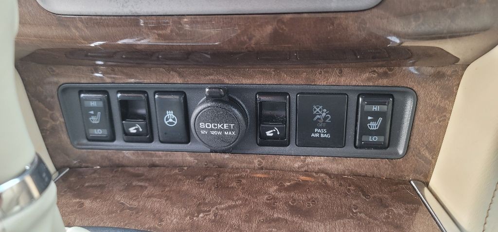 2015 INFINITI QX80 Image 17