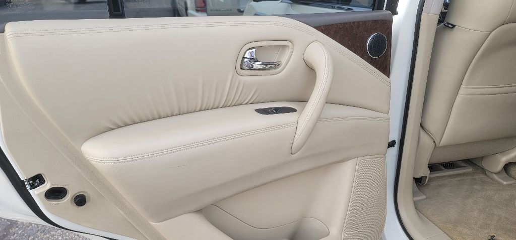 2015 INFINITI QX80 Image 20