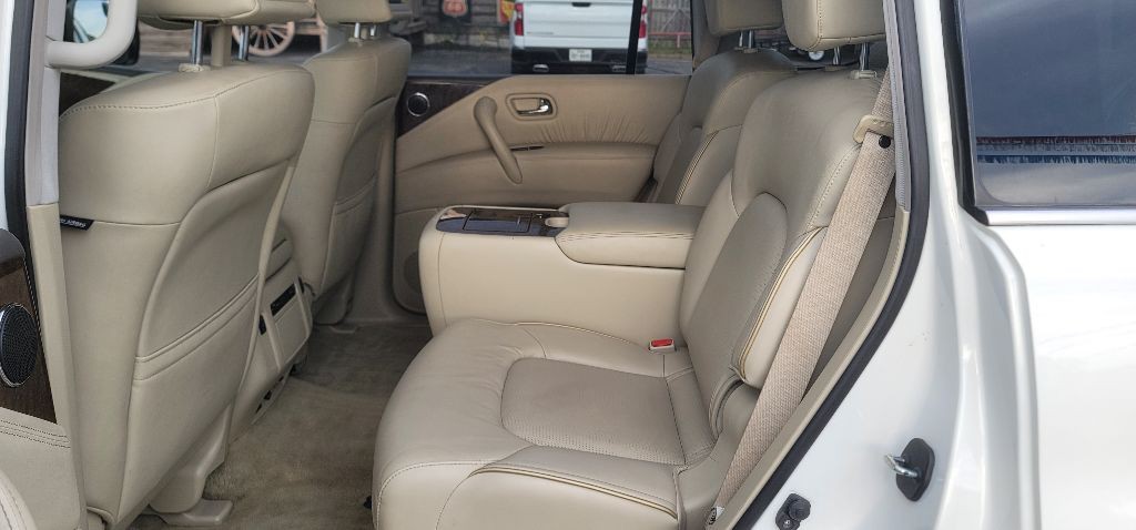 2015 INFINITI QX80 Image 21