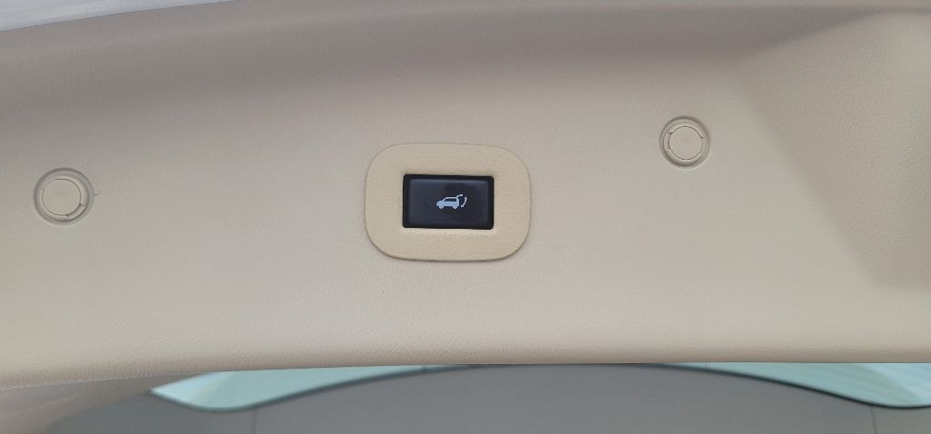 2015 INFINITI QX80 Image 26