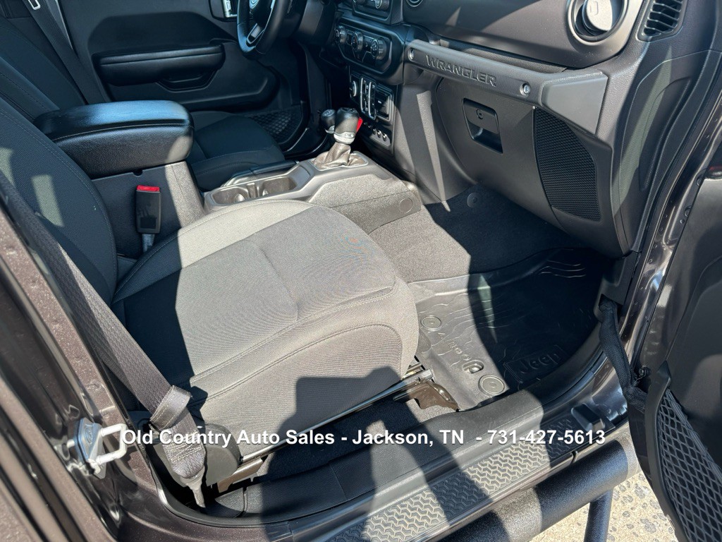 2018 Jeep Wrangler Unlimited Image 32
