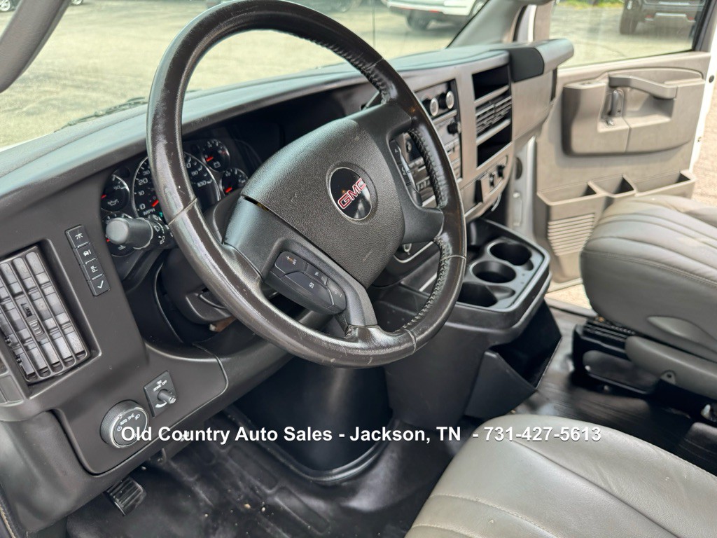 2020 GMC Savana Image 22