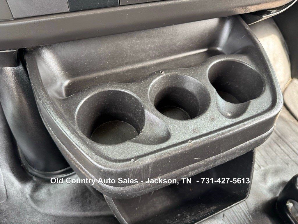 2020 GMC Savana Image 27