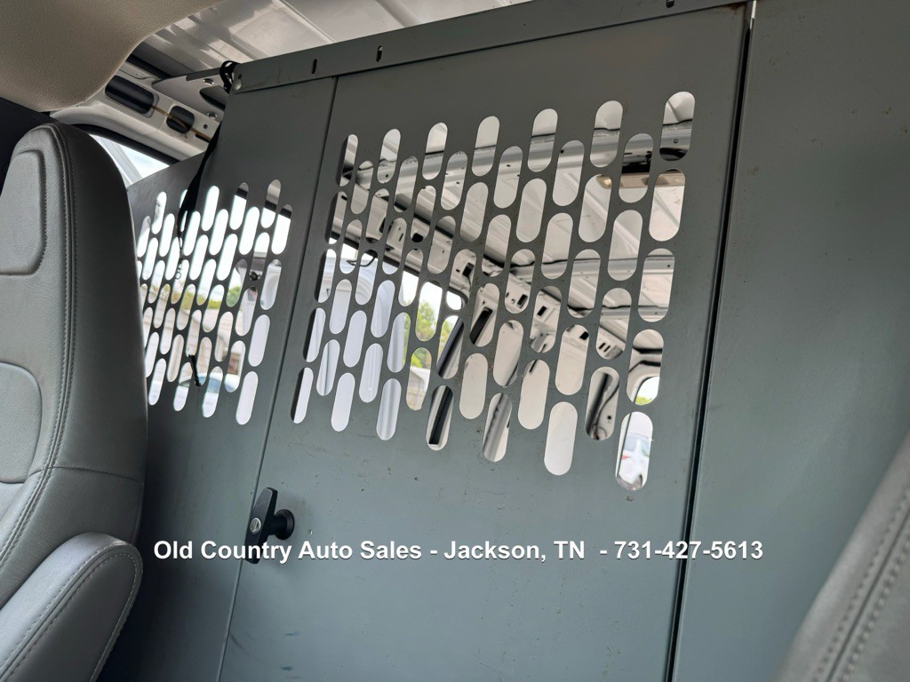 2020 GMC Savana Image 29