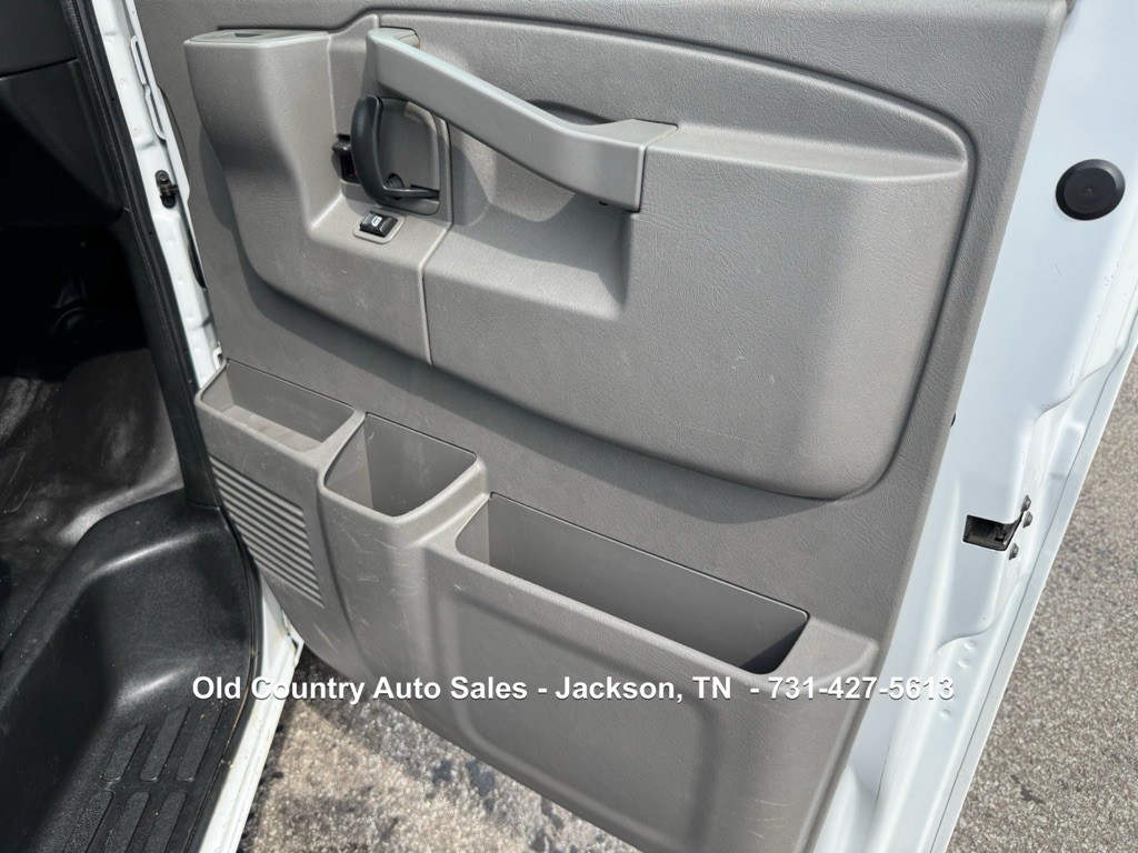 2020 GMC Savana Image 15