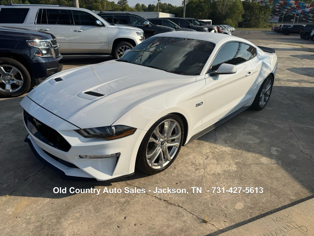 2021 Ford Mustang Image 2