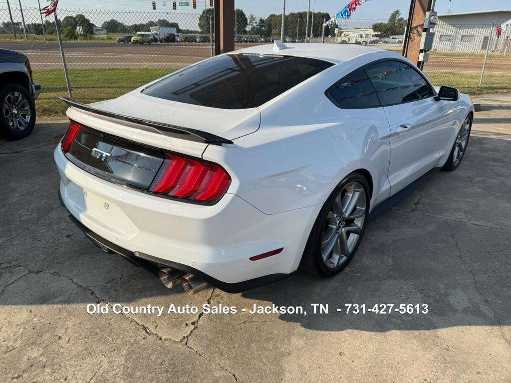 2021 Ford Mustang Image 6