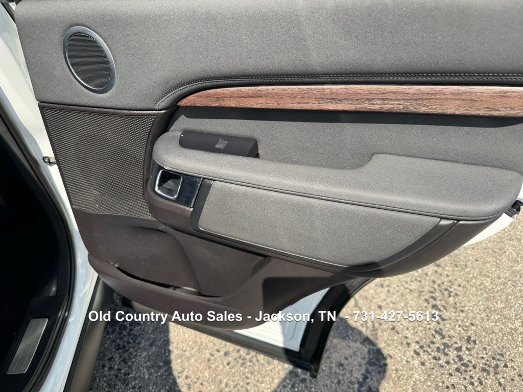 2019 Land Rover Discovery Image 28