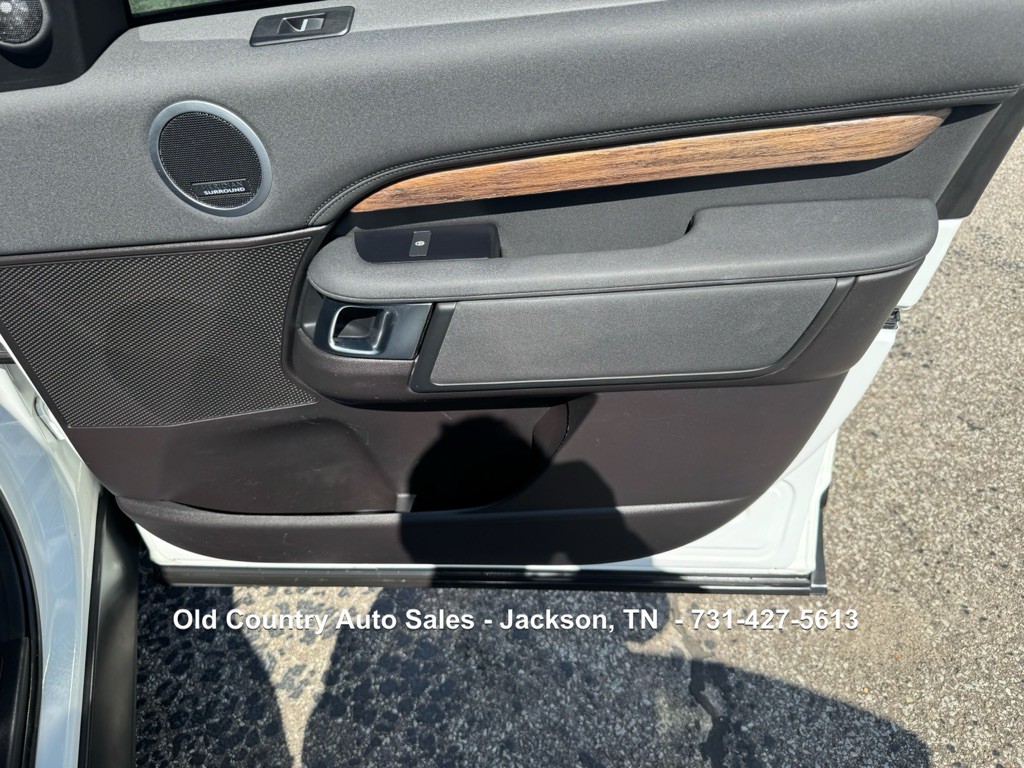 2019 Land Rover Discovery Image 37