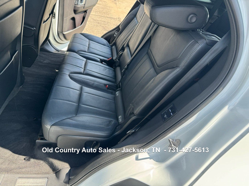 2019 Land Rover Discovery Image 40
