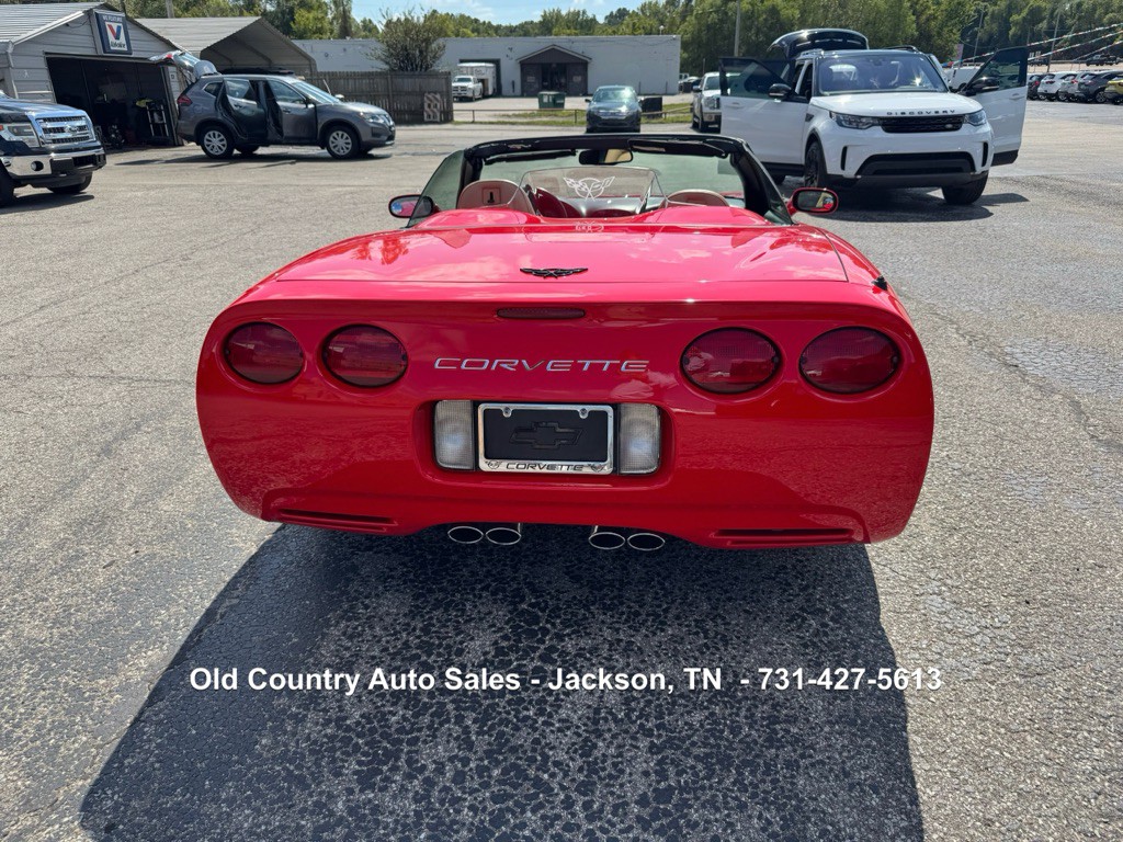 2001 Chevrolet Corvette Image 3
