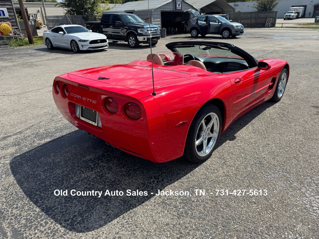 2001 Chevrolet Corvette Image 6