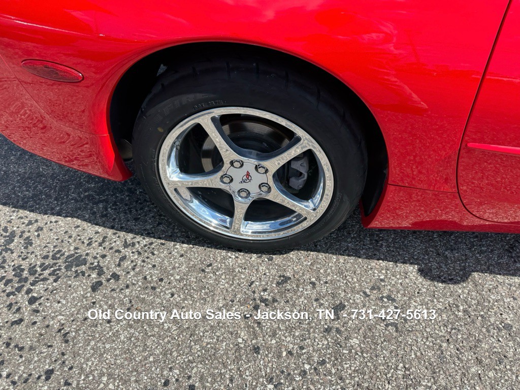 2001 Chevrolet Corvette Image 14