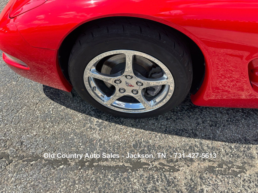 2001 Chevrolet Corvette Image 15