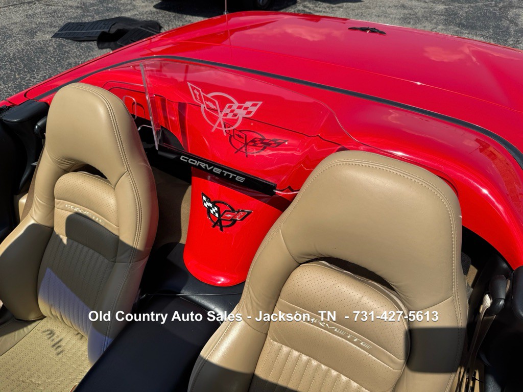 2001 Chevrolet Corvette Image 16
