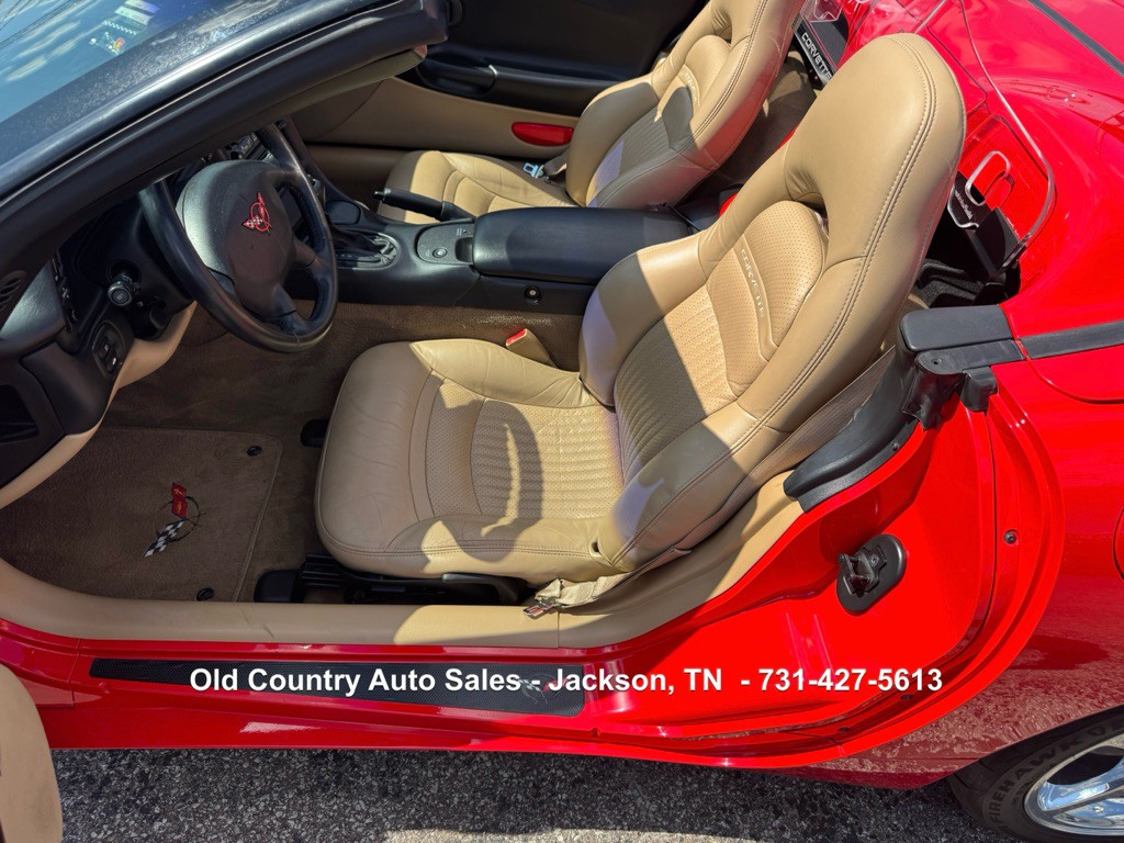 2001 Chevrolet Corvette Image 18