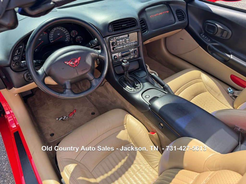 2001 Chevrolet Corvette Image 21