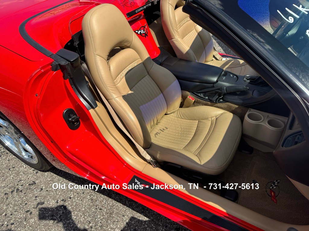 2001 Chevrolet Corvette Image 25