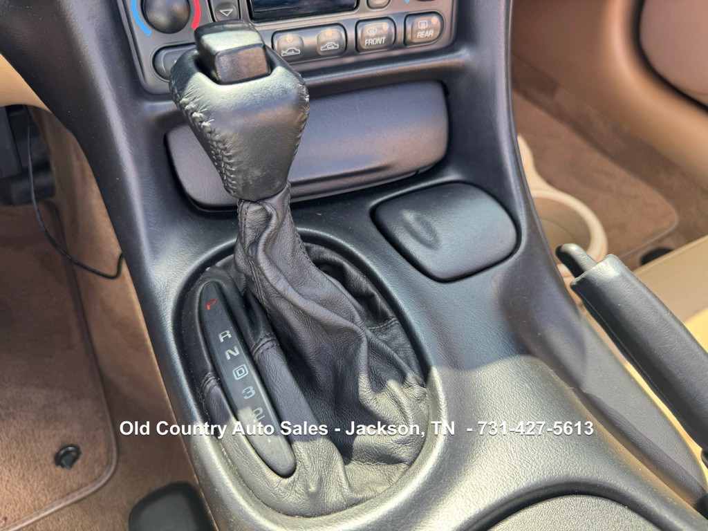 2001 Chevrolet Corvette Image 39